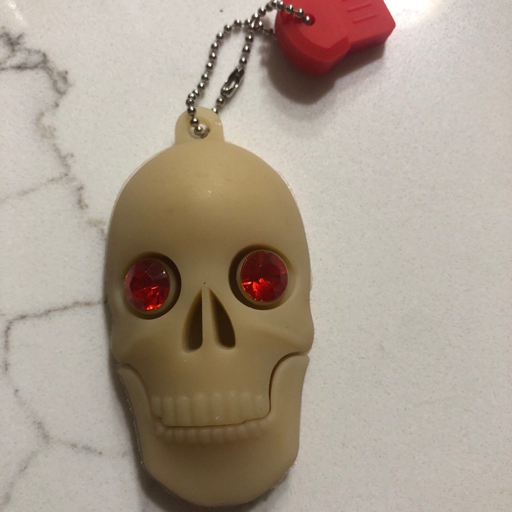 USB/Keychain accessory - Picture 3 of 16